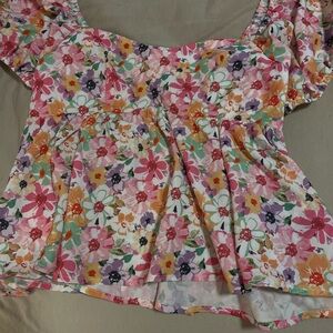 Floral Puff Sleeve Top